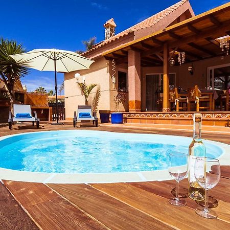 Villa Hibiscus Centrum Corralejo Beach Private Pool Family Luaran gambar
