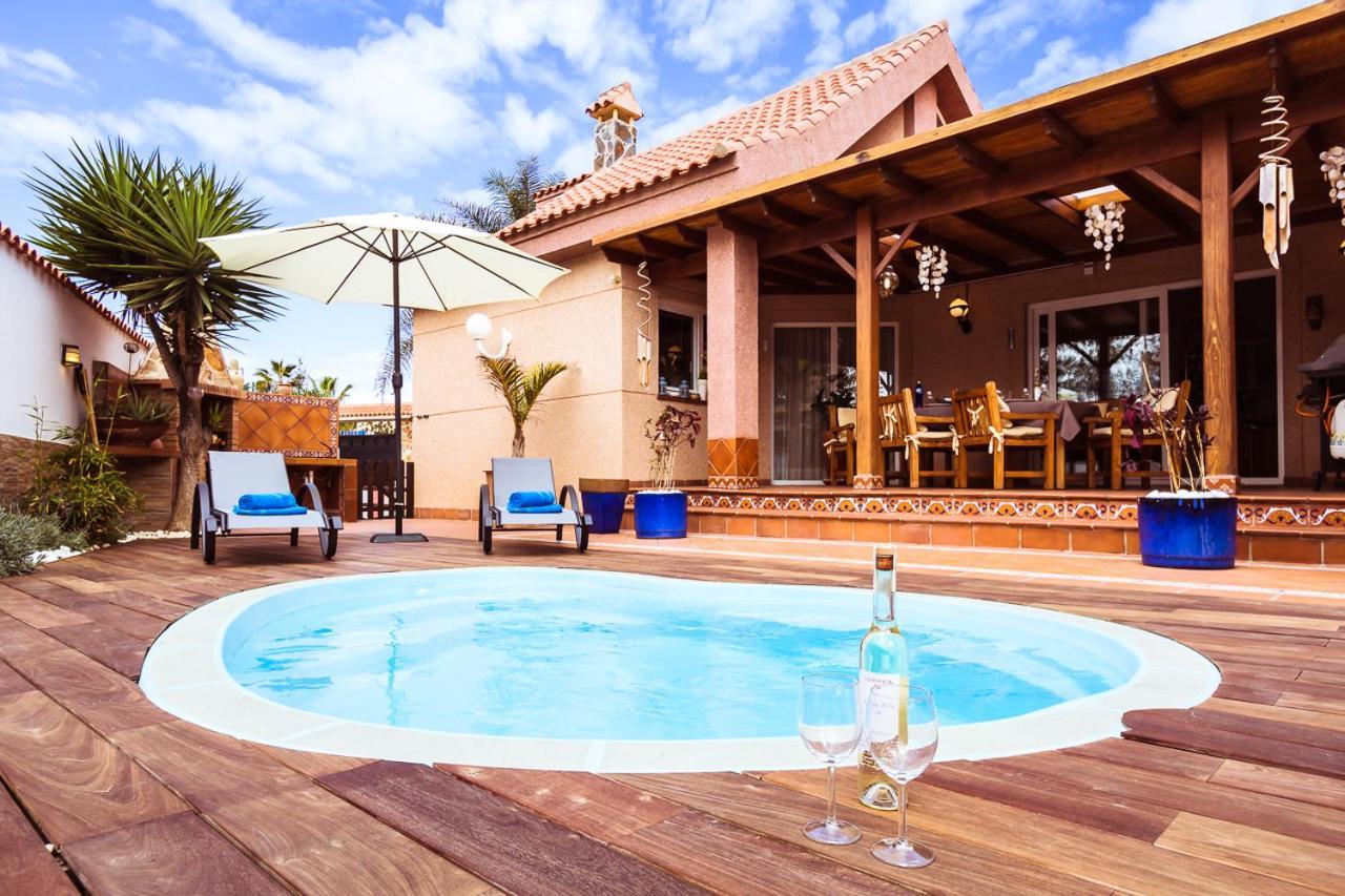 Villa Hibiscus Centrum Corralejo Beach Private Pool Family Luaran gambar