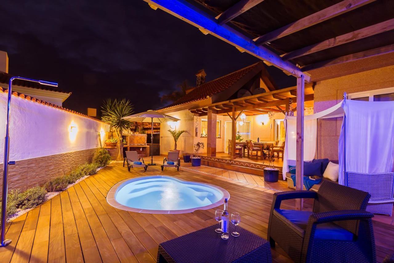 Villa Hibiscus Centrum Corralejo Beach Private Pool Family Luaran gambar