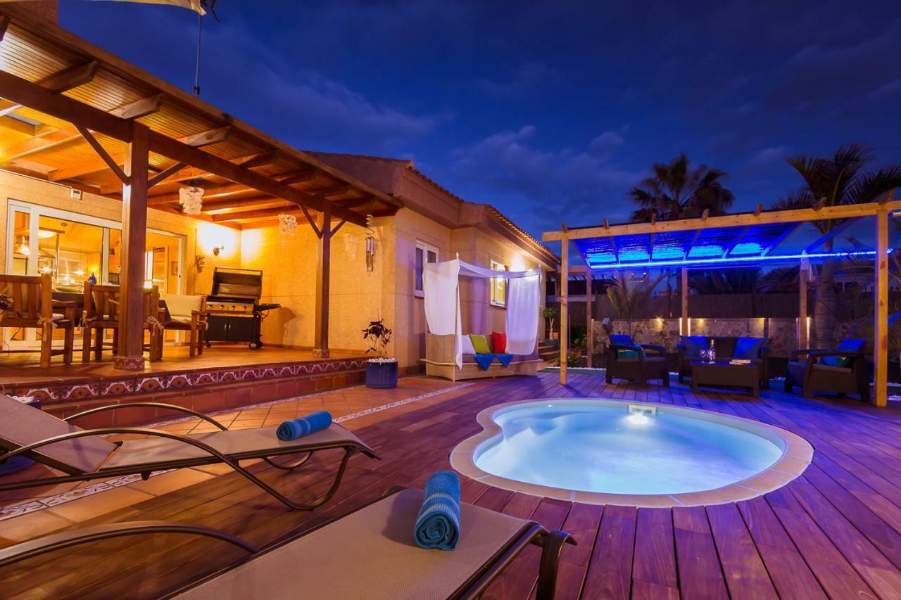 Villa Hibiscus Centrum Corralejo Beach Private Pool Family Luaran gambar
