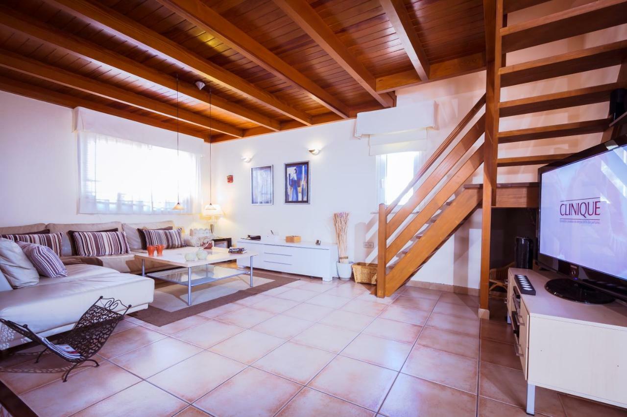 Villa Hibiscus Centrum Corralejo Beach Private Pool Family Luaran gambar
